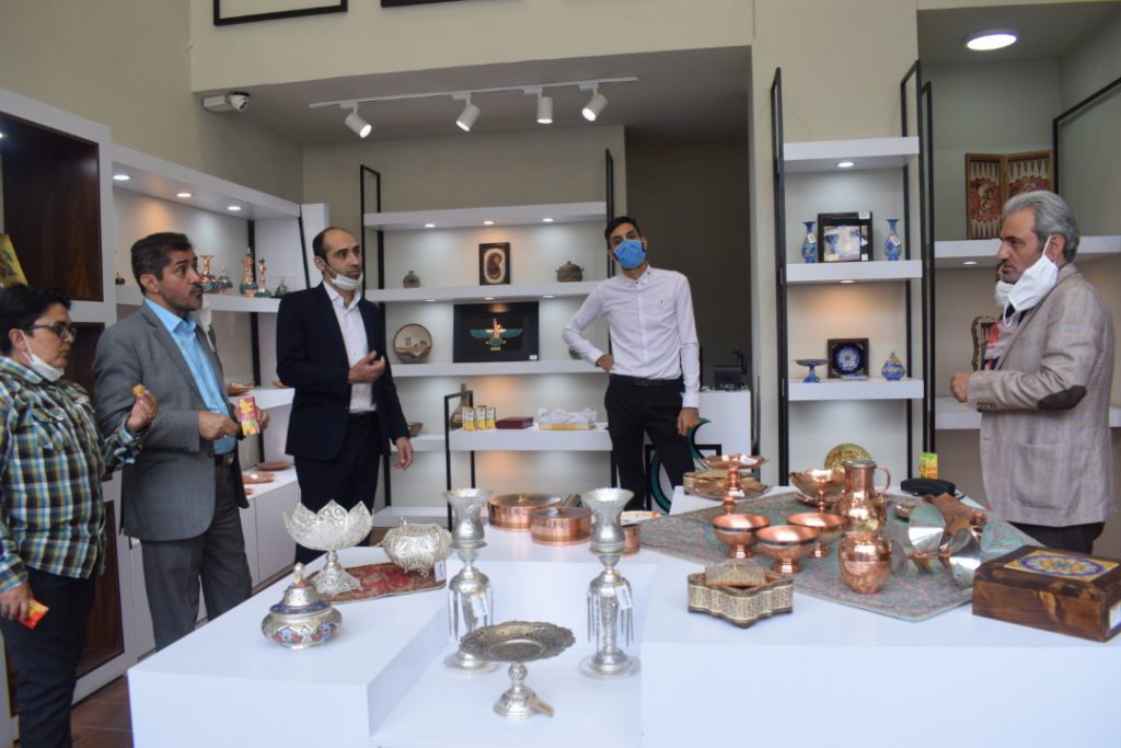 فروشگاه صنایع دستی حامیان